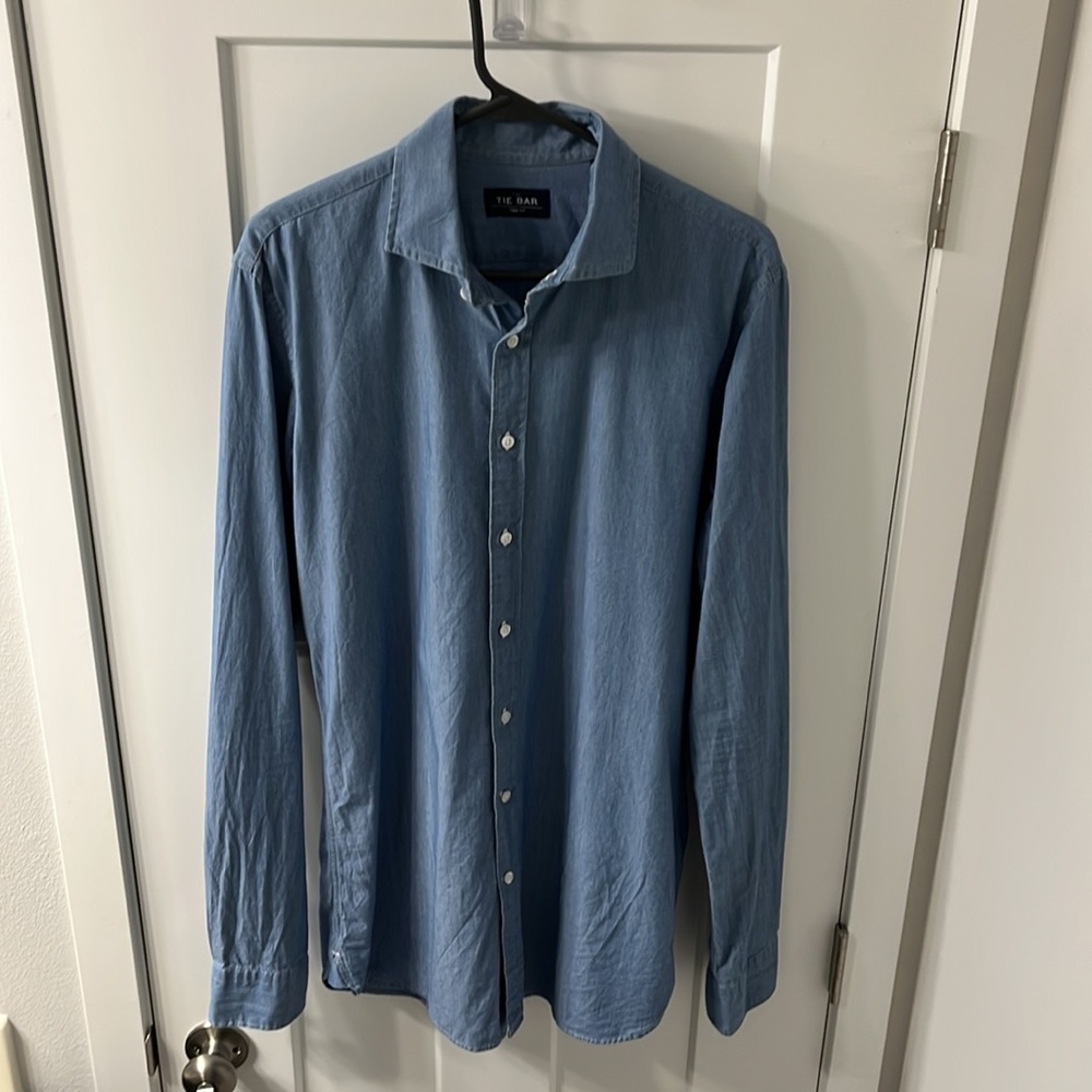 Men’s Tie Bar trim fit button down shirt size 15.5 neck, 36/37 sleeve.
